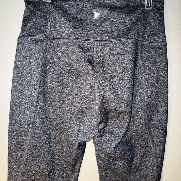 Old Navy Go Dry Charcoal Leggings Medium - Picture 6 of 7